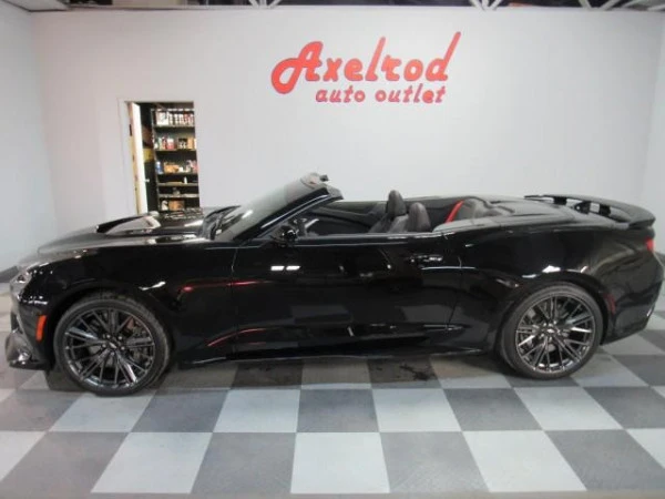  Schwarz Chevrolet Camaro convertible Photo 4