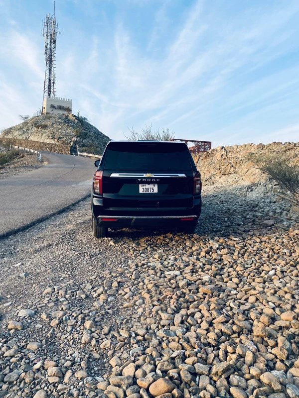  Black Chevrolet Tahoe Photo 3