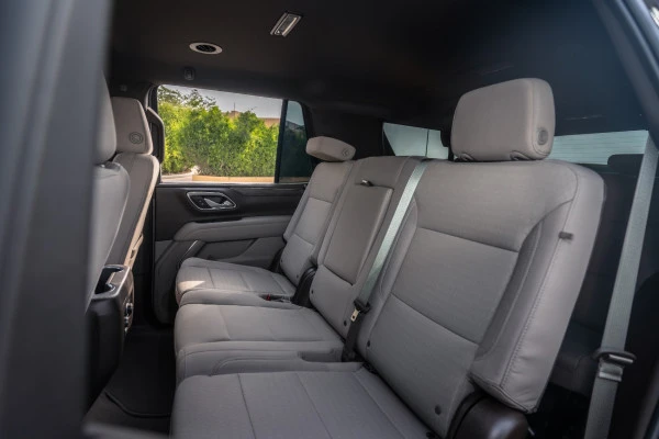  Black Chevrolet Tahoe Photo 7