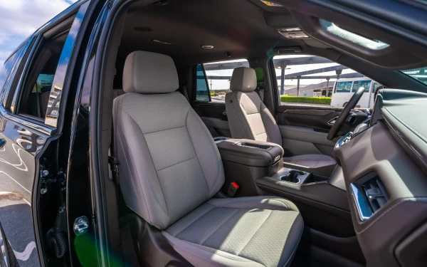  Negro Chevrolet Tahoe Photo 5