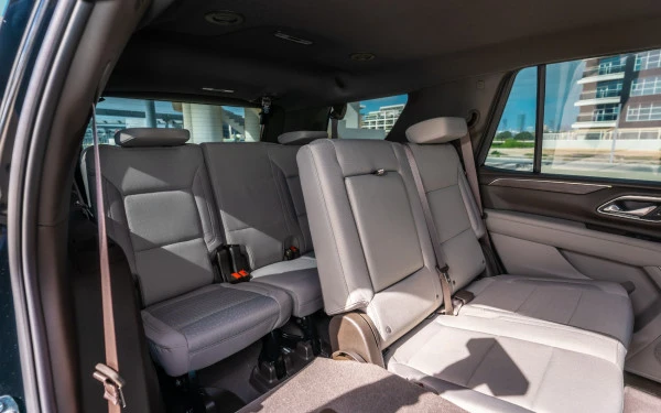  Negro Chevrolet Tahoe Photo 7