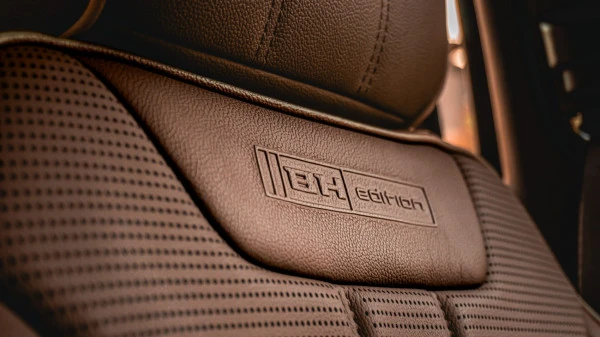  أسود شيفروليه تاهو Photo 8