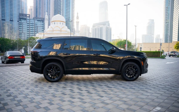  Black Chevrolet Traverse Photo 6