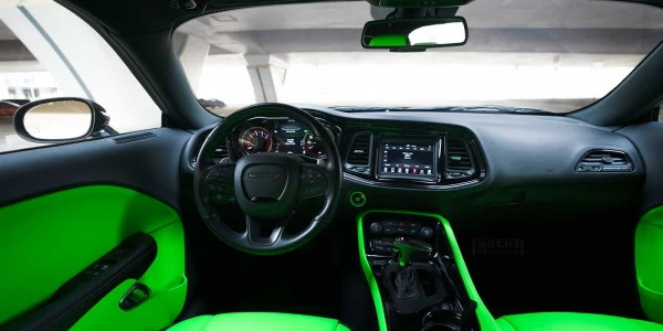  Black Dodge Challenger Photo 3