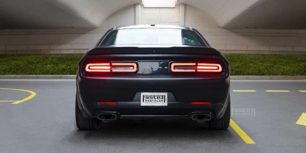  Black Dodge Challenger Photo 5