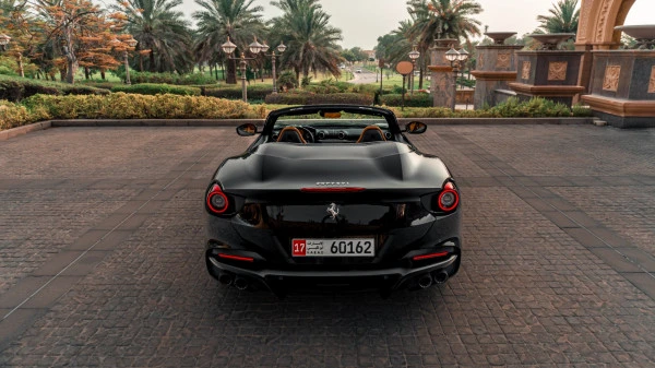  Negro Ferrari Portofino Rosso Photo 3