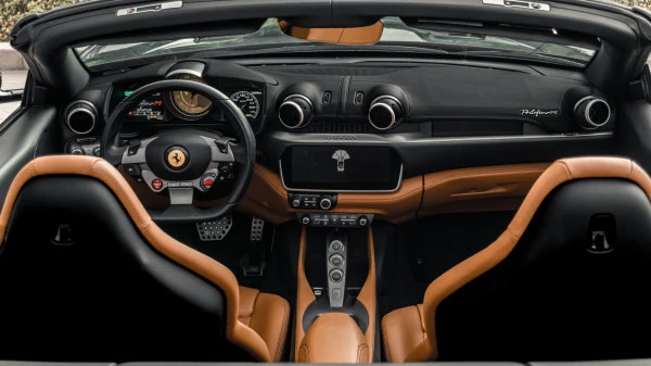  Negro Ferrari Portofino Rosso Photo 8