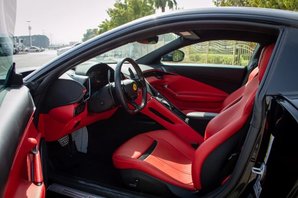  Black Ferrari Roma Photo 5