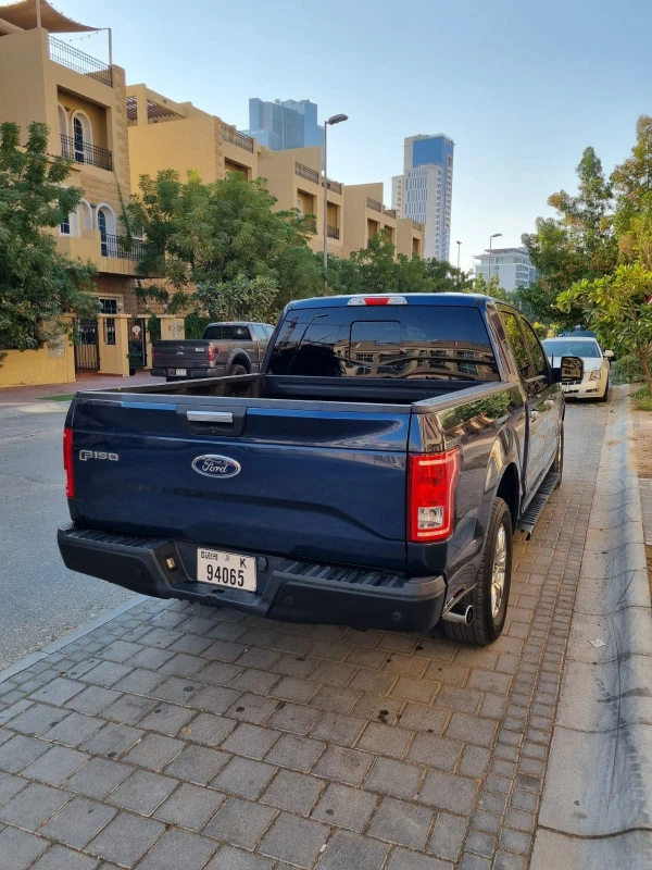  Black Ford F150 Photo 3