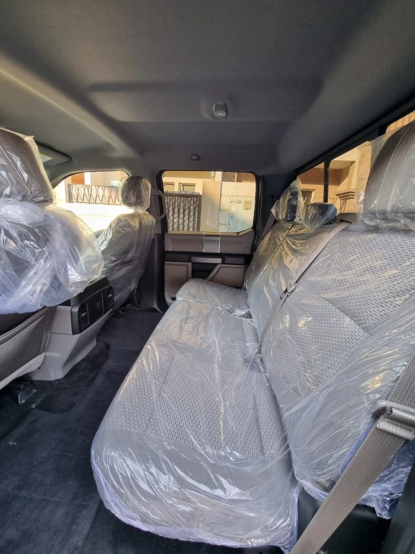  Black Ford F150 Photo 6