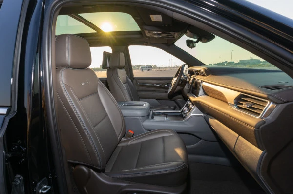  Black GMC Yukon XL Photo 6