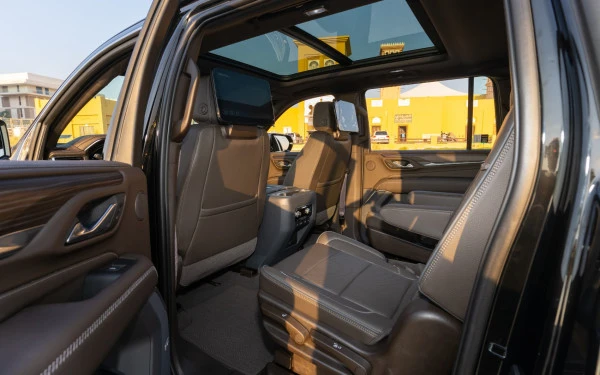  Black GMC Yukon XL Photo 10