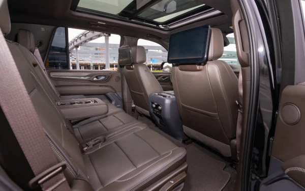  Black GMC Yukon Denali Photo 7