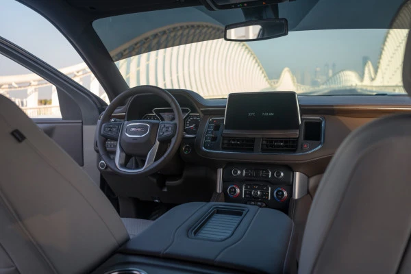  Schwarz GMC Yukon XL Photo 4