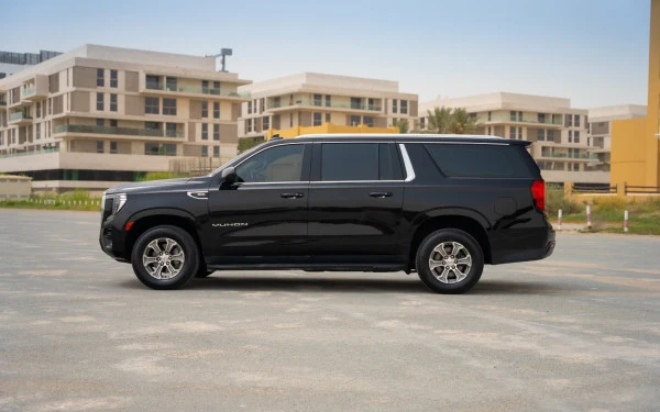  Black GMC Yukon XL SLE Photo 4