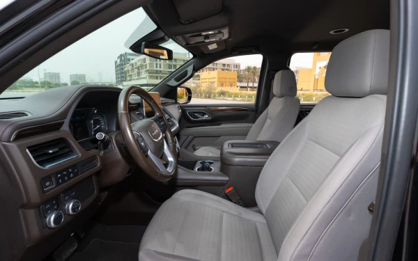  Black GMC Yukon XL SLE Photo 6