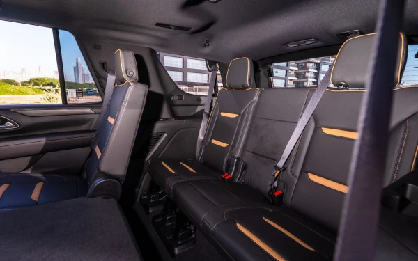  Black GMC Yukon AT4 Photo 7