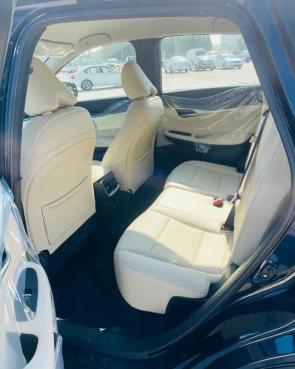  Black Infiniti QX50 Photo 2