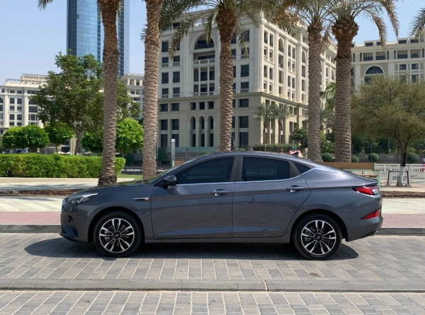  Black JAC J7 Photo 3