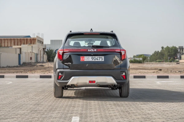  Black KIA Seltos Photo 3