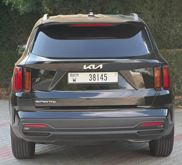  Black KIA Sorento Photo 3