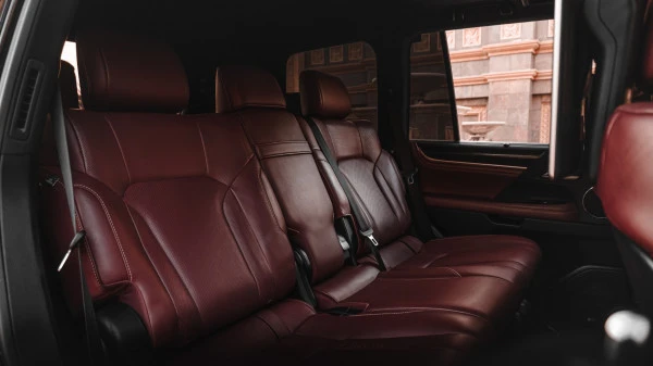  Black Lexus LX 570 Photo 7