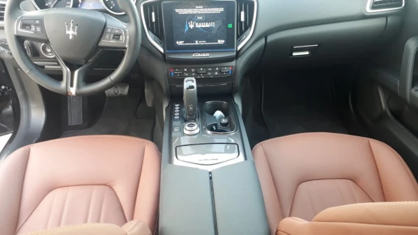  Black Maserati Ghibli Photo 2