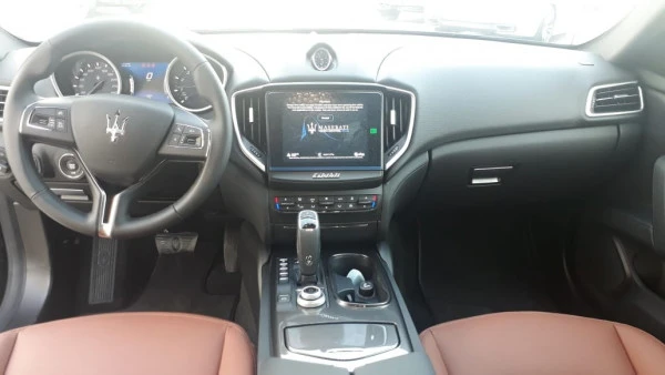  Black Maserati Ghibli Photo 7