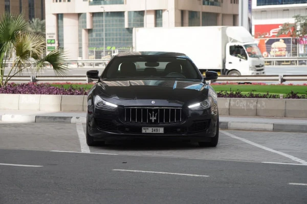  Black Maserati Ghibli Photo 2