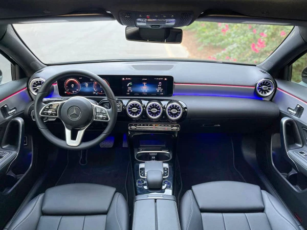  أسود مرسيدس A كلاس Photo 3