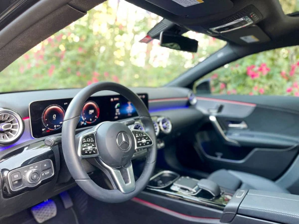  أسود مرسيدس A كلاس Photo 4