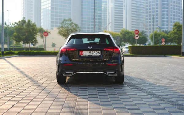  Black Mercedes A200 Photo 3