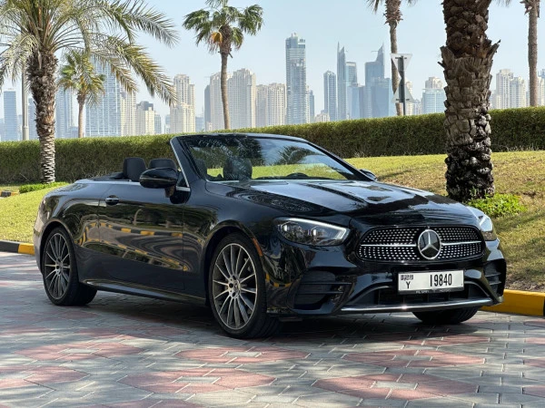 Black Mercedes AMG E450 convertible Photo 5