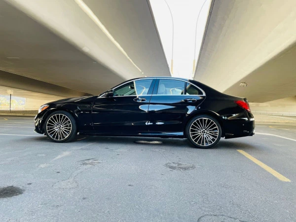  Black Mercedes C300 Class Photo 2