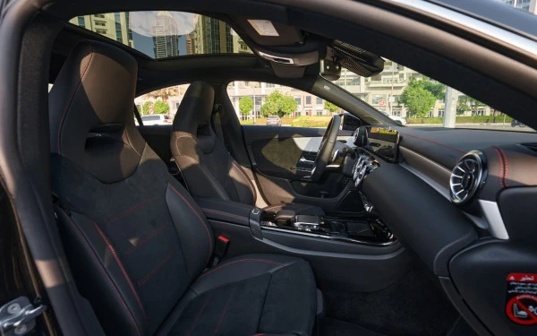  Black Mercedes CLA 250 Photo 7