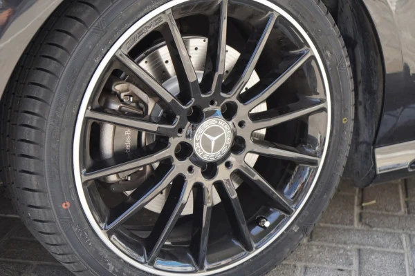  Черный Mercedes CLA Photo 2