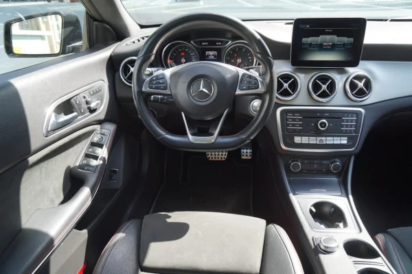  Черный Mercedes CLA Photo 5