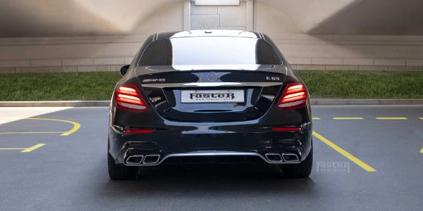  Black Mercedes E Class Photo 5