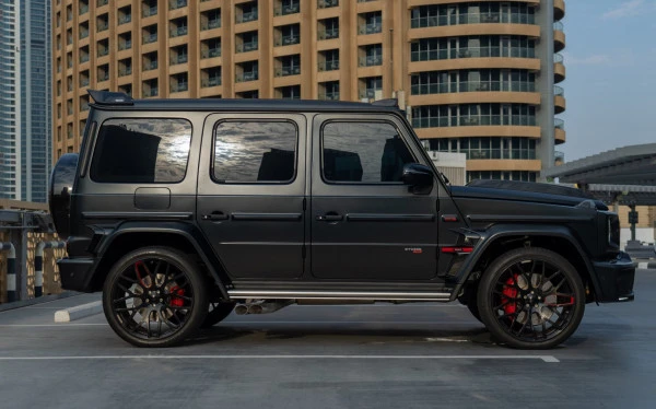 Черный Mercedes G63 Brabus Photo 2