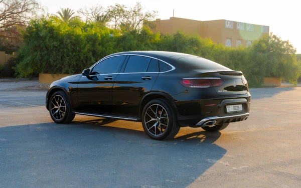  أسود مرسيدس GLC 200 كوبيه Photo 4