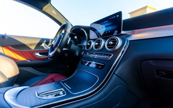  أسود مرسيدس GLC 200 كوبيه Photo 9