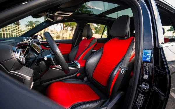  Black Mercedes GLC 200 SUV Photo 7