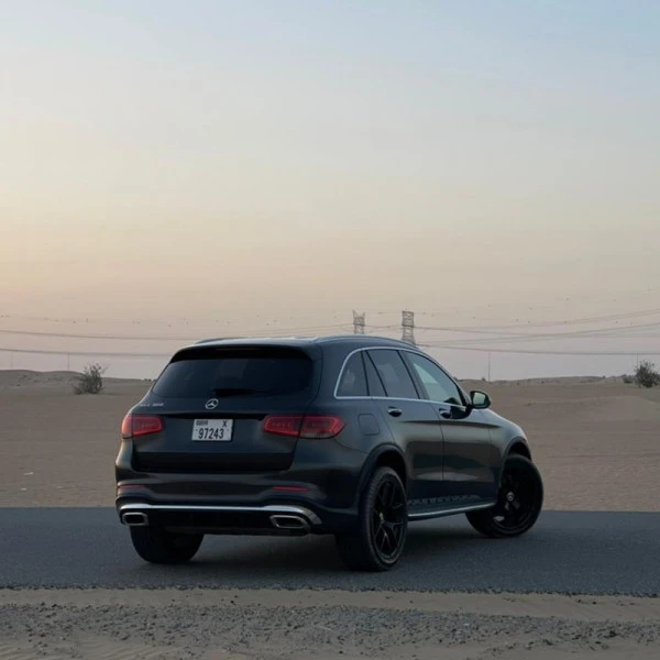  Grey Mercedes GLC Photo 3