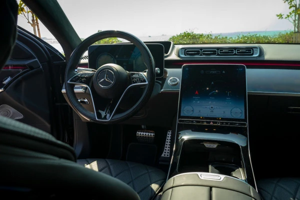  Black Mercedes S500 Photo 7