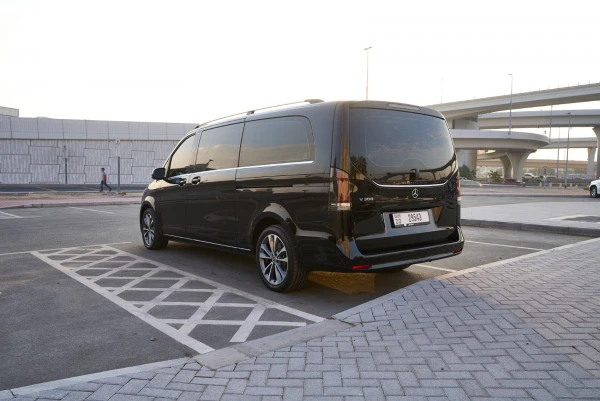  Black Mercedes V300 Avantgarde Extra Long Photo 2