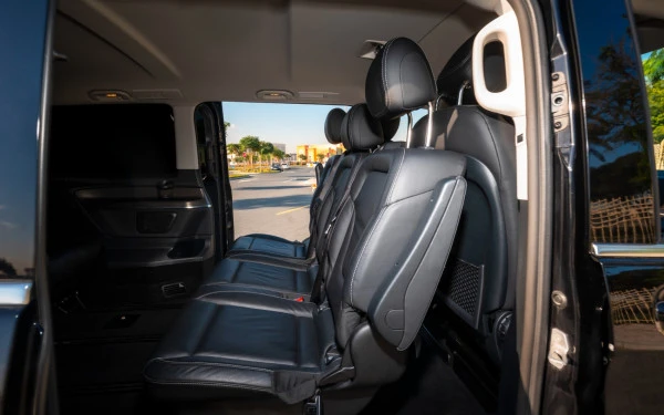  Black Mercedes V300 Avantgarde Extra Long Photo 25