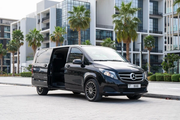  Black Mercedes V Class Photo 5