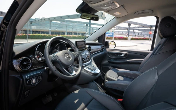  Black Mercedes V250 Photo 4