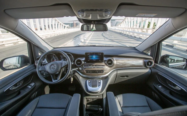  Black Mercedes V250 Photo 4