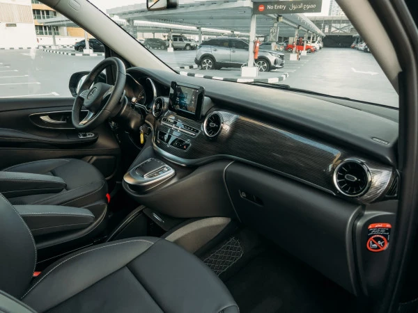  Black Mercedes V250 Photo 4